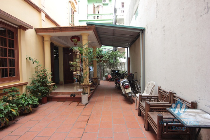 Decent house with nice yard for rent in Tay Ho